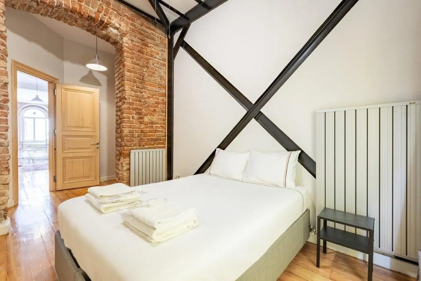 Warm Rustic Charming 2Bd Galata Wpatio Gem! #320 Daire İstanbul