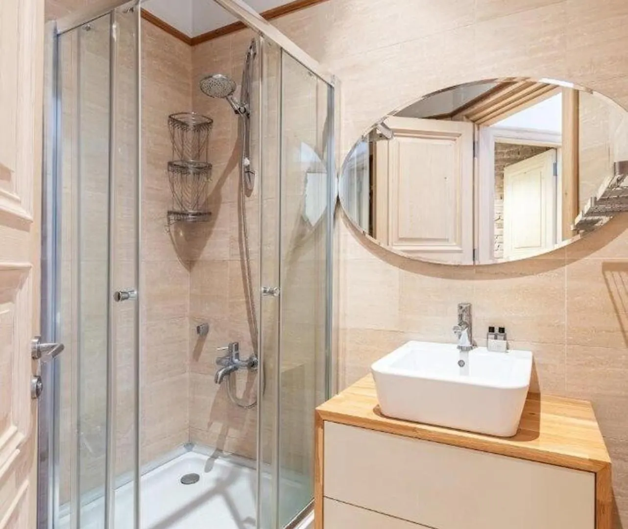 Warm Rustic Charming 2Bd Galata Wpatio Gem! #320 Apartment Istanbul
